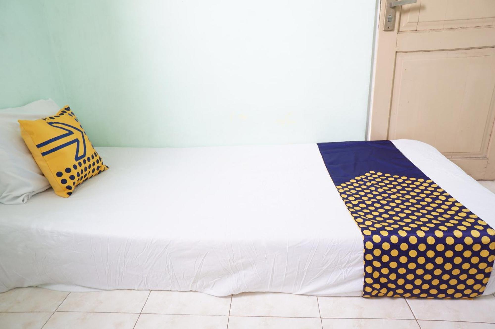 Hotel Spot On 93611 Kost Pak Suyatno Syariah 2 à Ponorogo Extérieur photo