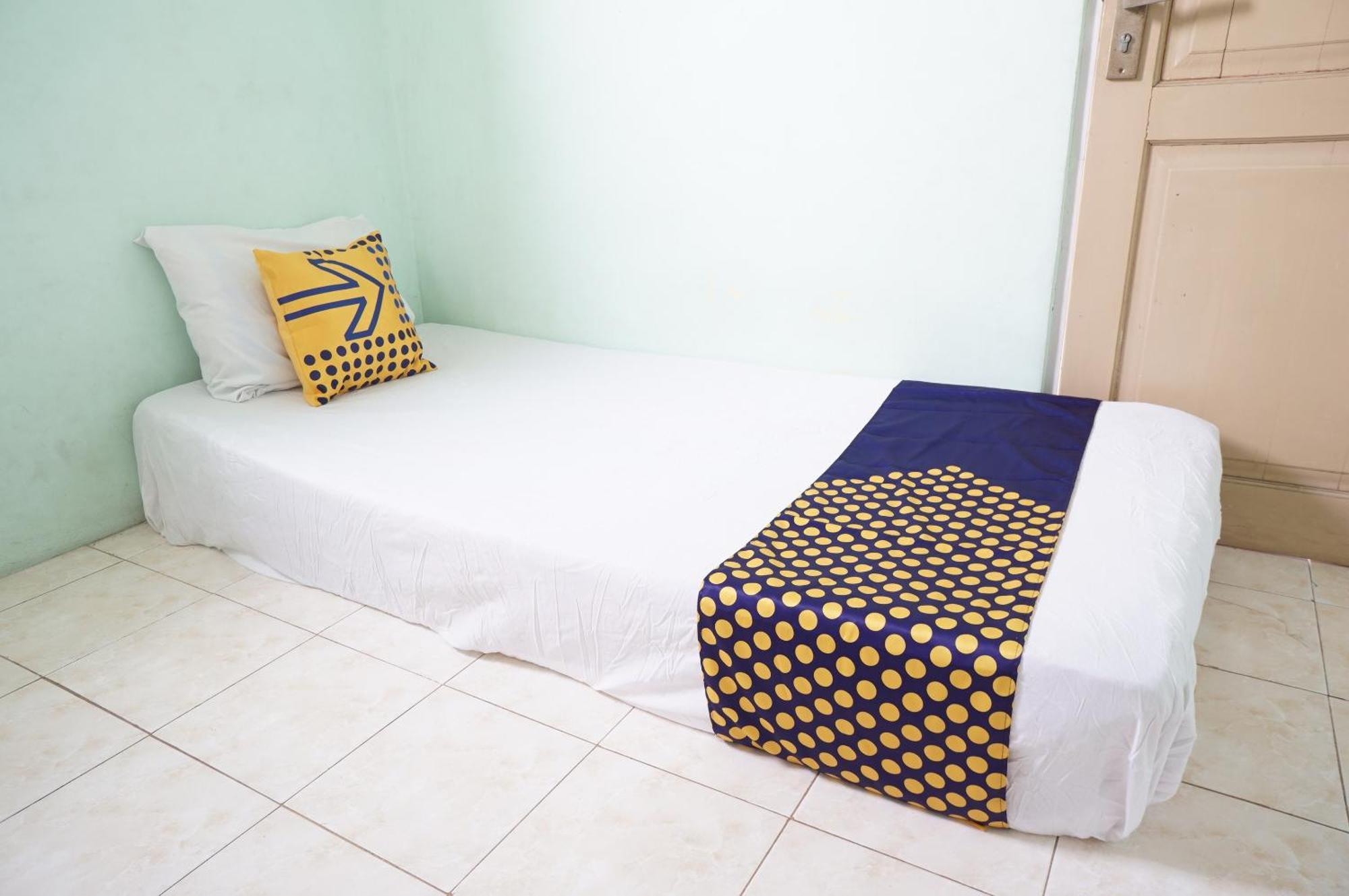 Hotel Spot On 93611 Kost Pak Suyatno Syariah 2 à Ponorogo Extérieur photo